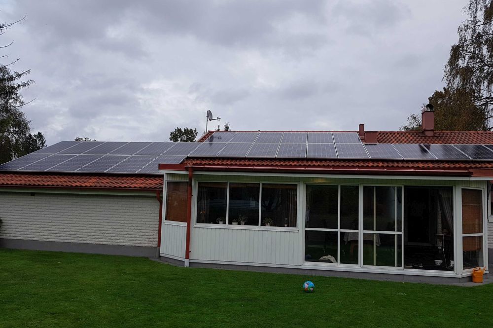 Villa med carport-tak